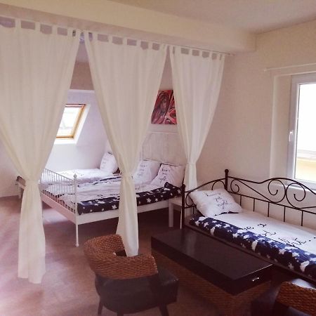 Retro Apartment Zemun ภายนอก รูปภาพ